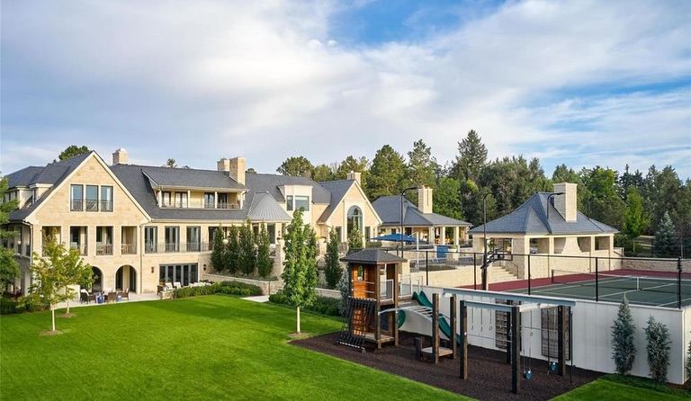 ✨ had the pleasure of touring the most exquisite property of my career yesterday. Felt like I tr (7)